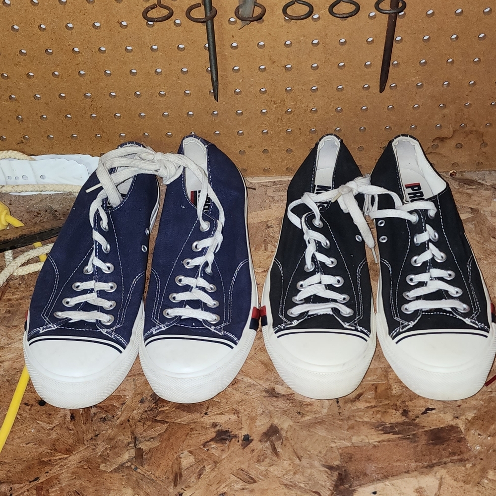 2 pair of Pro Keds Canvas Sneakers Size 9